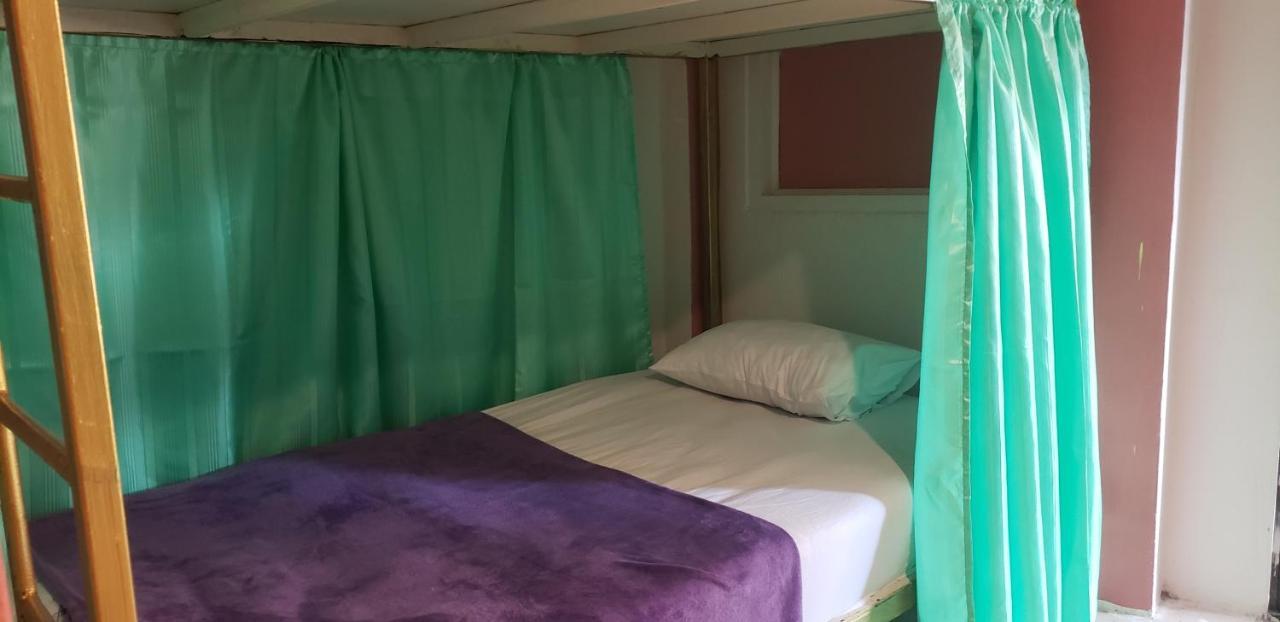 بيت شباب Lucky Dorm جزيرة في في المظهر الخارجي الصورة