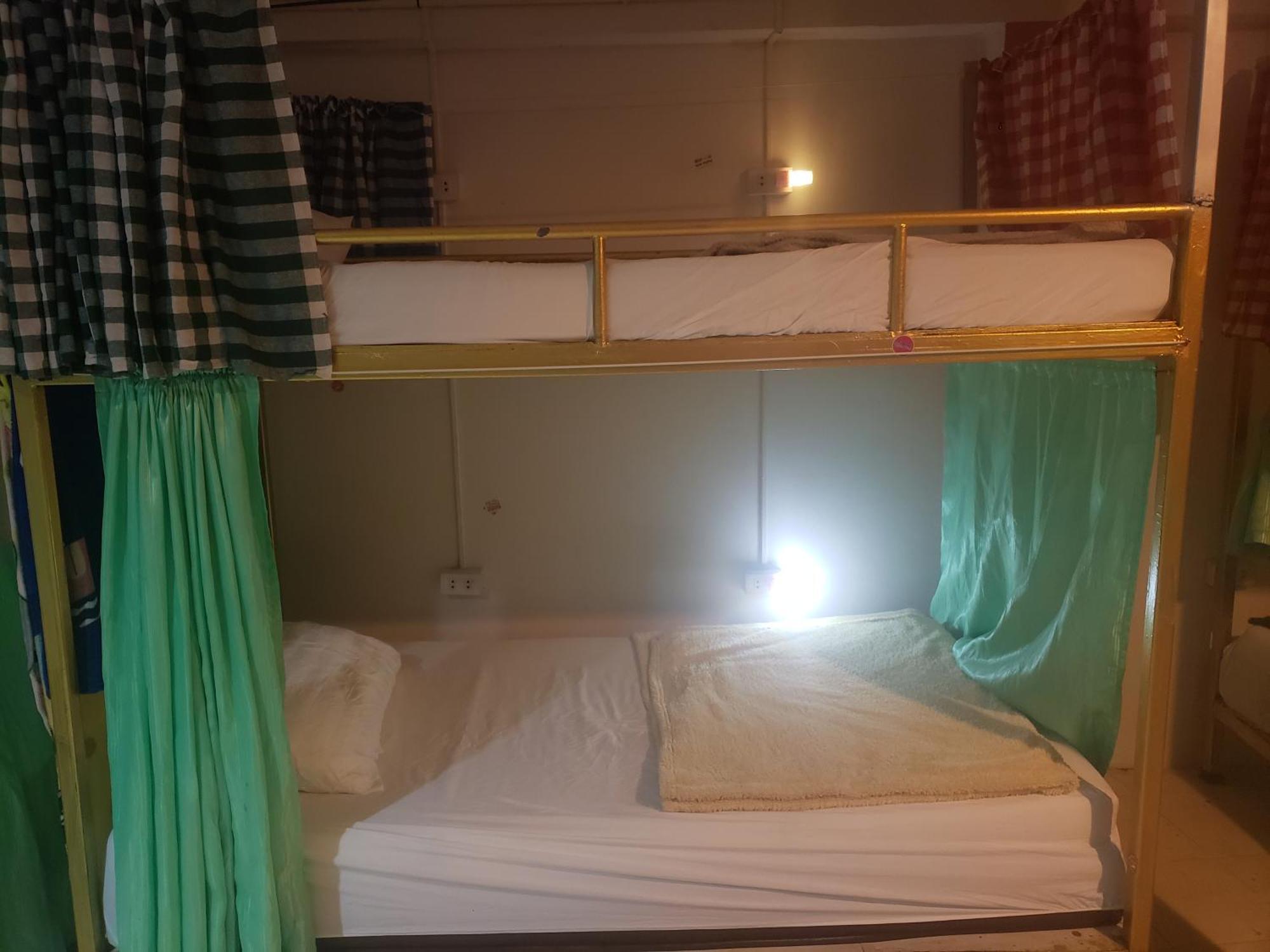 بيت شباب Lucky Dorm جزيرة في في المظهر الخارجي الصورة