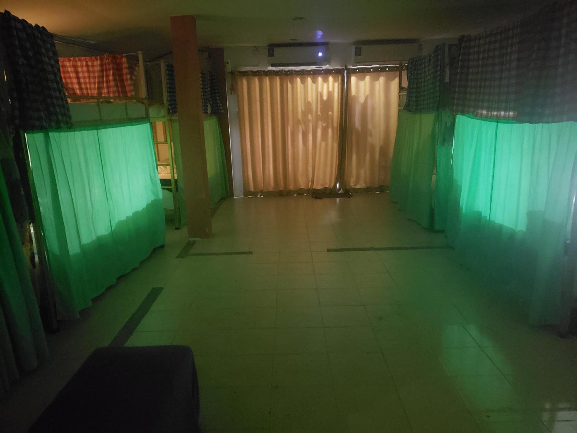 بيت شباب Lucky Dorm جزيرة في في المظهر الخارجي الصورة