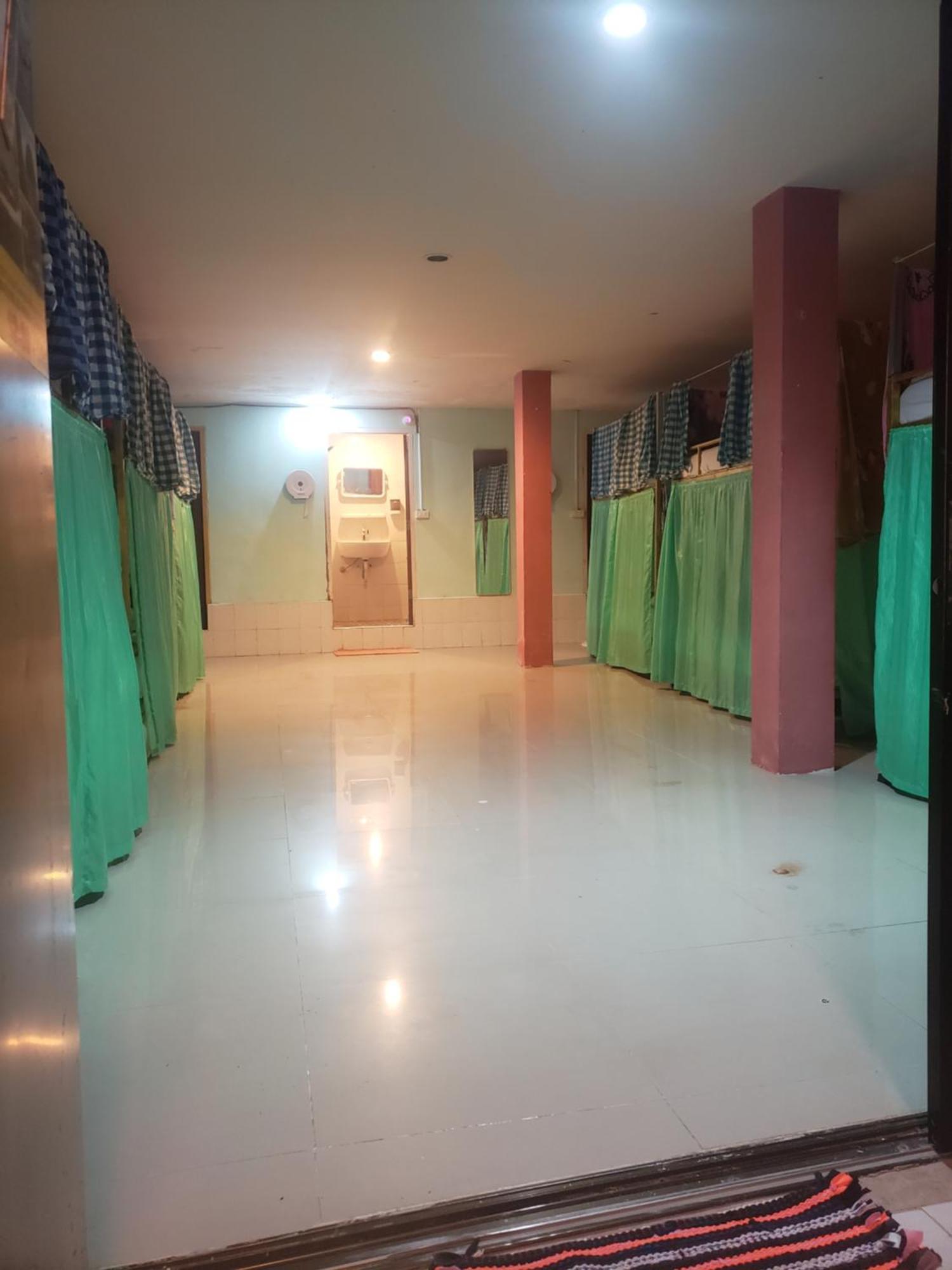 بيت شباب Lucky Dorm جزيرة في في المظهر الخارجي الصورة